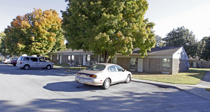 Spring Place Apartments in Lenoir City, TN - Building Photo - Building Photo