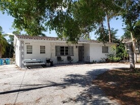 4090 78th Ave N in Pinellas Park, FL - Building Photo