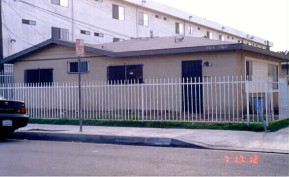 13613-13617 Doty Ave in Hawthorne, CA - Building Photo