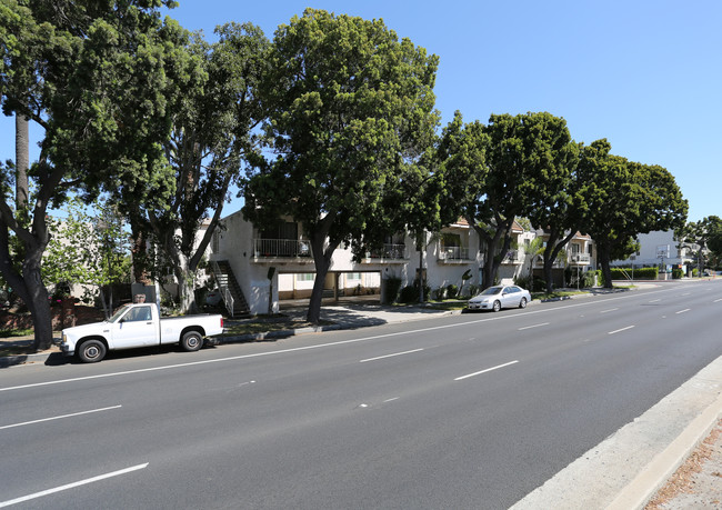 11901-11905 Venice Blvd in Los Angeles, CA - Building Photo - Building Photo