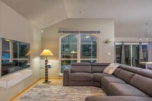 10313 Snapdragon Dr in Austin, TX - Building Photo