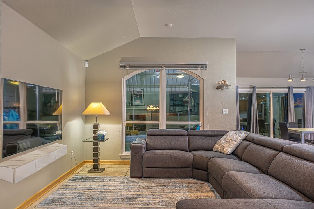10313 Snapdragon Dr in Austin, TX - Building Photo