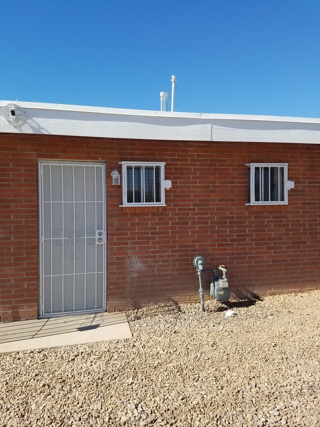 3437 Ross Ave SE, Unit #1 in Albuquerque, NM - Foto de edificio - Building Photo