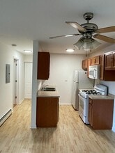 923 Jonathon Ct, Unit 304 in Prospect Heights, IL - Building Photo - Building Photo