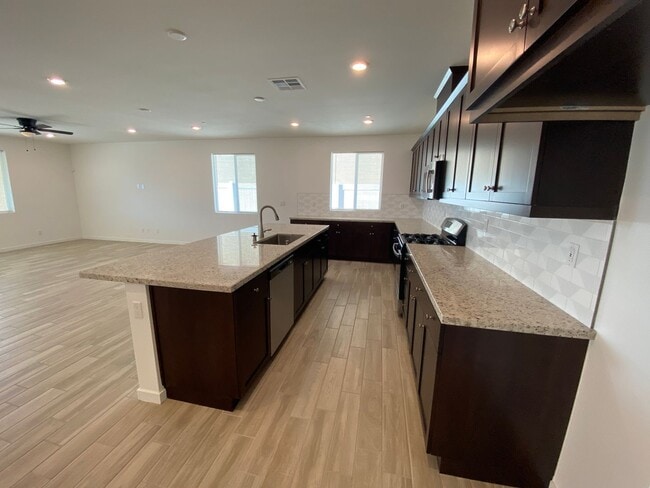 11633 Sky Pointe Dr in Desert Hot Springs, CA - Building Photo - Building Photo