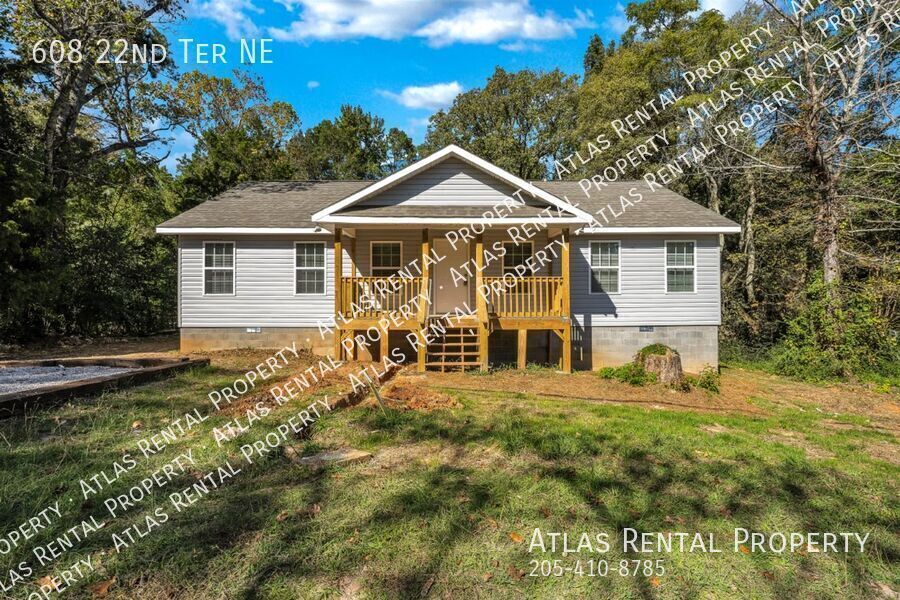 608 22nd Terrace NE in Center Point, AL - Building Photo