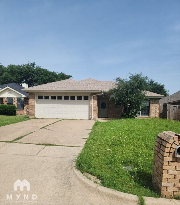 1509 Brook Forest Dr in Mansfield, TX - Building Photo