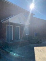 202 Kristin Dr in Greenville, NC - Building Photo