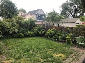 4112 SE 24th Ave in Portland, OR - Foto de edificio - Building Photo