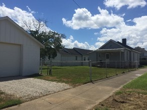 1401 S 9th St in Ironton, OH - Foto de edificio - Building Photo