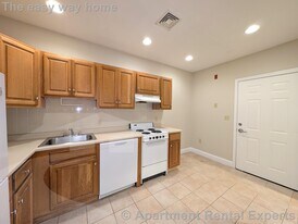 466 Green St in Cambridge, MA - Building Photo
