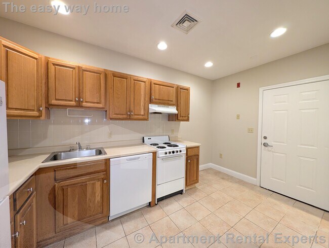 property at 466 Green St
