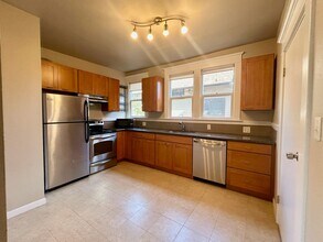 2156 6th Ave W in Seattle, WA - Building Photo - Building Photo