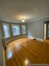 207 Boston Ave in Medford, MA - Building Photo - Building Photo