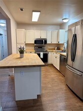 825 SE 8th Ave in Gainesville, FL - Building Photo - Building Photo