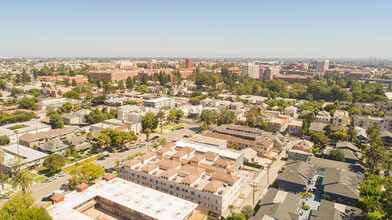 Student Living at Autumn Leaf Apartments in Los Angeles, CA - Building Photo - Building Photo