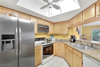 5897 Chanteclair Dr in Naples, FL - Building Photo - Building Photo