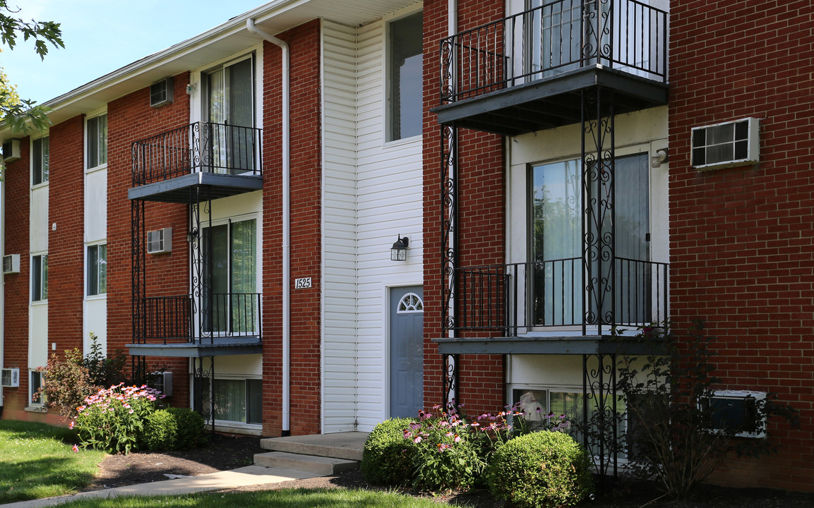 Miamisburg Estates Apartments in Miamisburg, OH - Building Photo