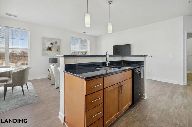 909 Mansion Dr in Frederick, MD - Building Photo - Building Photo