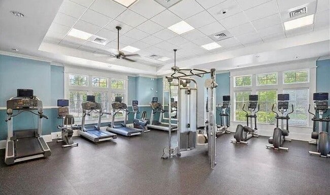 10357 Benson Lake Dr in Jacksonville, FL - Foto de edificio - Building Photo