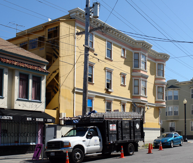 396-398 Capp St in San Francisco, CA - Building Photo - Building Photo