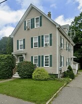 54 Clifford St, Unit 2 in Taunton, MA - Building Photo