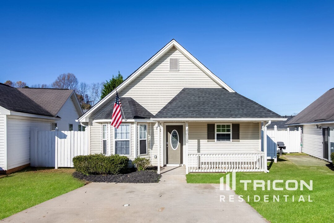 4010 Tuckers Glen Ln in Charlotte, NC - Building Photo