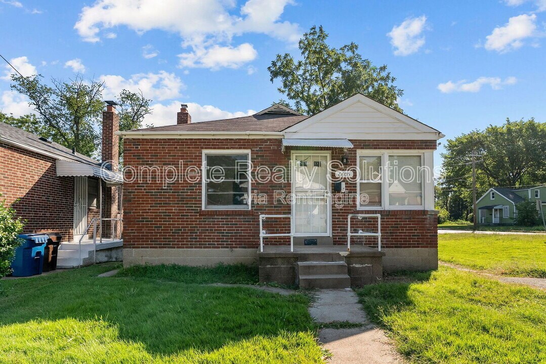 6605 Barken Ave in St. Louis, MO - Building Photo