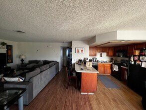 1501 Cedar Rock Ln, Unit 202 in Las Vegas, NV - Building Photo - Building Photo