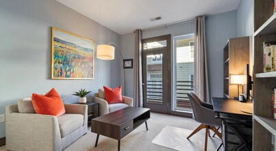 300 Magnolia Ave in Charlotte, NC - Building Photo - Building Photo