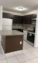 4680 NW 102nd Ave, Unit 104-20 in Doral, FL - Building Photo - Building Photo