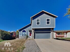 2136 Bent Tree Ln in Fountain, CO - Building Photo