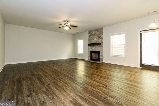 787 Overlook Gln Dr in Lawrenceville, GA - Building Photo - Building Photo