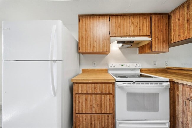 2131 Ridge Rd S in Largo, FL - Building Photo - Building Photo