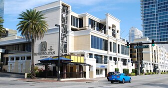 151 E Washington St, Unit 624 in Orlando, FL - Building Photo