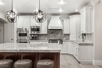 1212 Bunker Hollow Ct in Henderson, NV - Building Photo - Building Photo