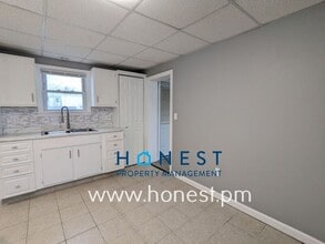 73 Kennedy Memorial Dr in Waterville, ME - Building Photo - Building Photo