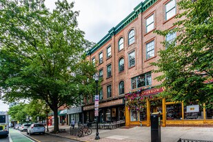 120 Washington St in Hoboken, NJ - Building Photo