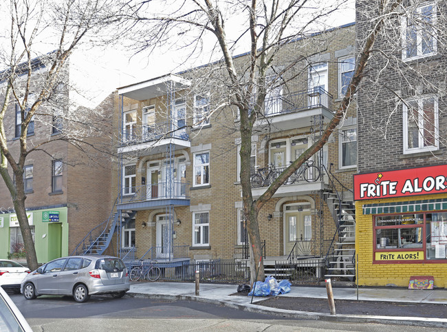 1566-1588 Laurier Av E in Montréal, QC - Building Photo - Building Photo