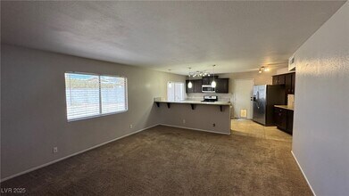 4745 E Lana Dr in Las Vegas, NV - Building Photo - Building Photo