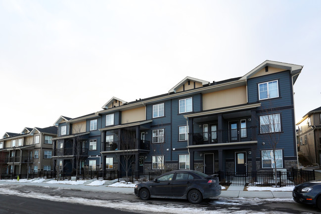 29 Evanscrest Crt NW