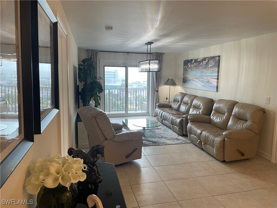 1511 Estero Blvd in Fort Myers Beach, FL - Building Photo