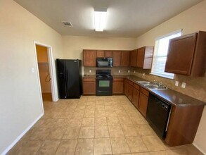 5905 Adair Dr in Austin, TX - Building Photo - Building Photo