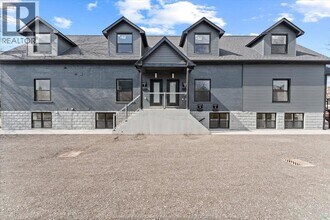 702 Pierre Ave in Windsor, ON - Building Photo - Building Photo