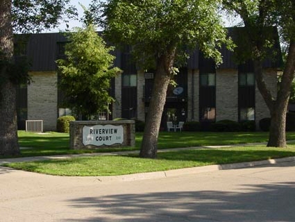 Riverview Court Apartments in Marshall, MN - Foto de edificio