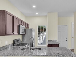2717 Bay Club Dr in Navarre, FL - Building Photo - Building Photo