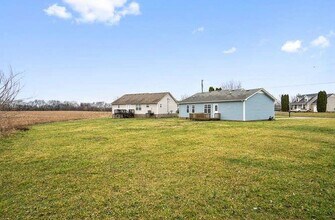 307 Man O War Dr in Oak Grove, KY - Building Photo - Building Photo