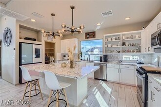 8044 Haywood Estate Ave in Las Vegas, NV - Building Photo - Building Photo