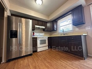 109 E Poos Dr in New Baden, IL - Building Photo - Building Photo