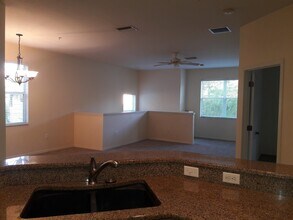 3711 Parkridge Cir in Sarasota, FL - Building Photo - Building Photo